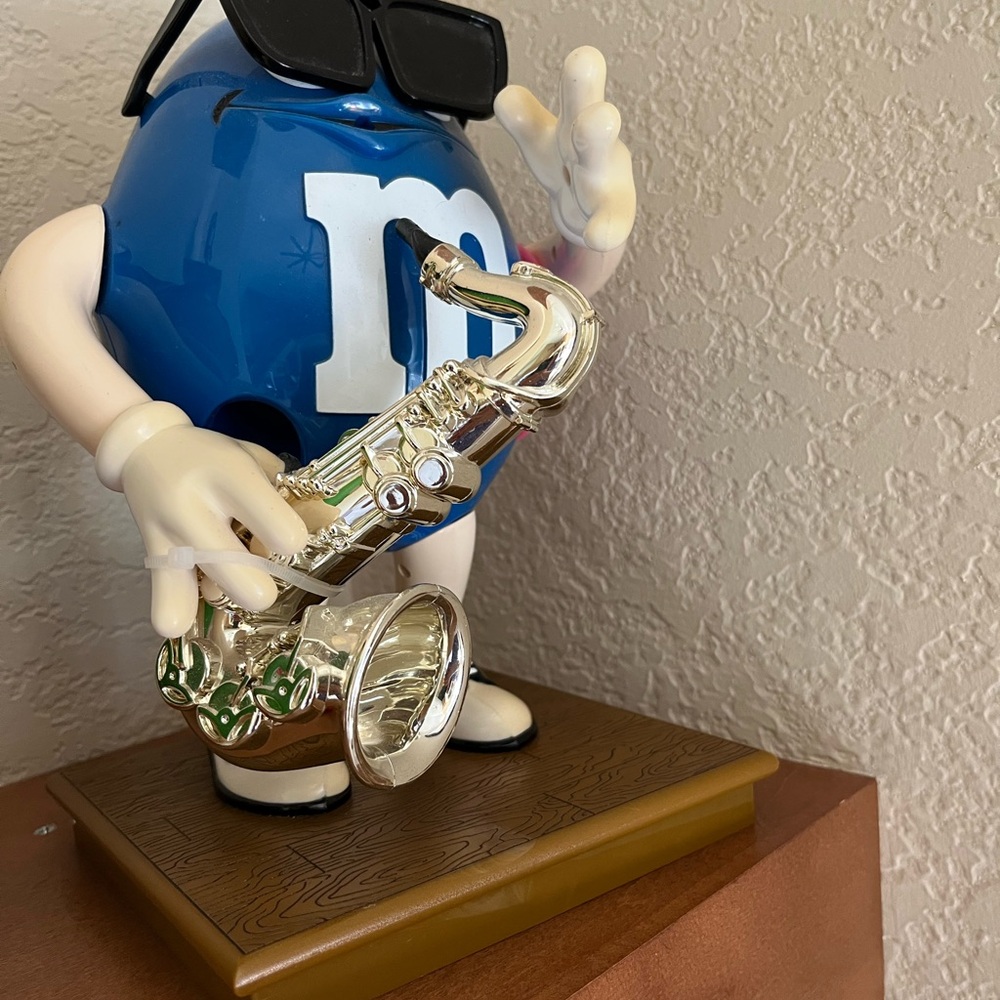 M&M'S Blue and Silver Saxophone Sculpture